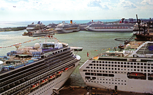 Ships in Port Everglades