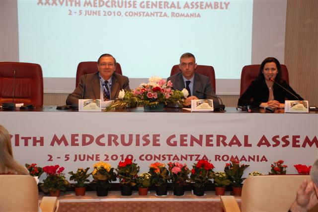 (From left) Giovanni Spadoni, president of MedCruise; Sorin Munteanu, secretary of state for regional development; and Andreea Nistor, commercial manager of the port of Constantza