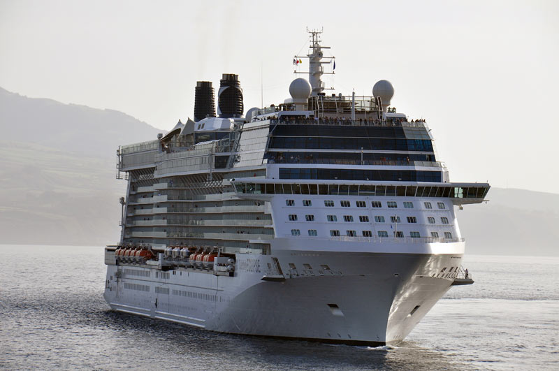 Celebrity Eclipse (photo: Eduardo Wallanstein)