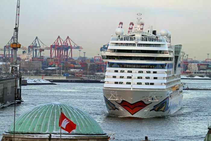 Will Europe drive growth? (Here, the AIDAstella makes her maiden call in Hamburg: photo: Olivier Asmussen)