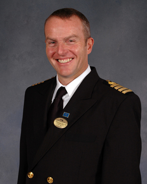 Captain Ed Perrin will lead the senior officer team aboard the new Regal Princess.