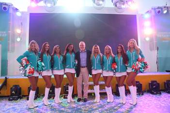 Kevin Sheehan, CEO, Norwegian, with the Miami Dolphin Cheerleaders