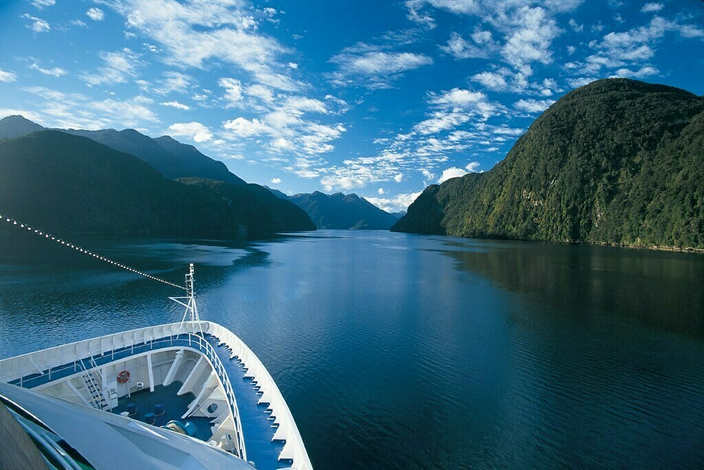 Silversea ship in New Zealand