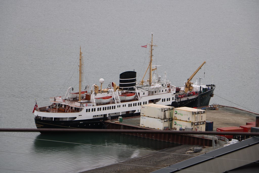 Hurtigruten’s 108-passenger Nordstjernen sails three- and four-day cruises from Longyearbyen as far north as 80 degrees.