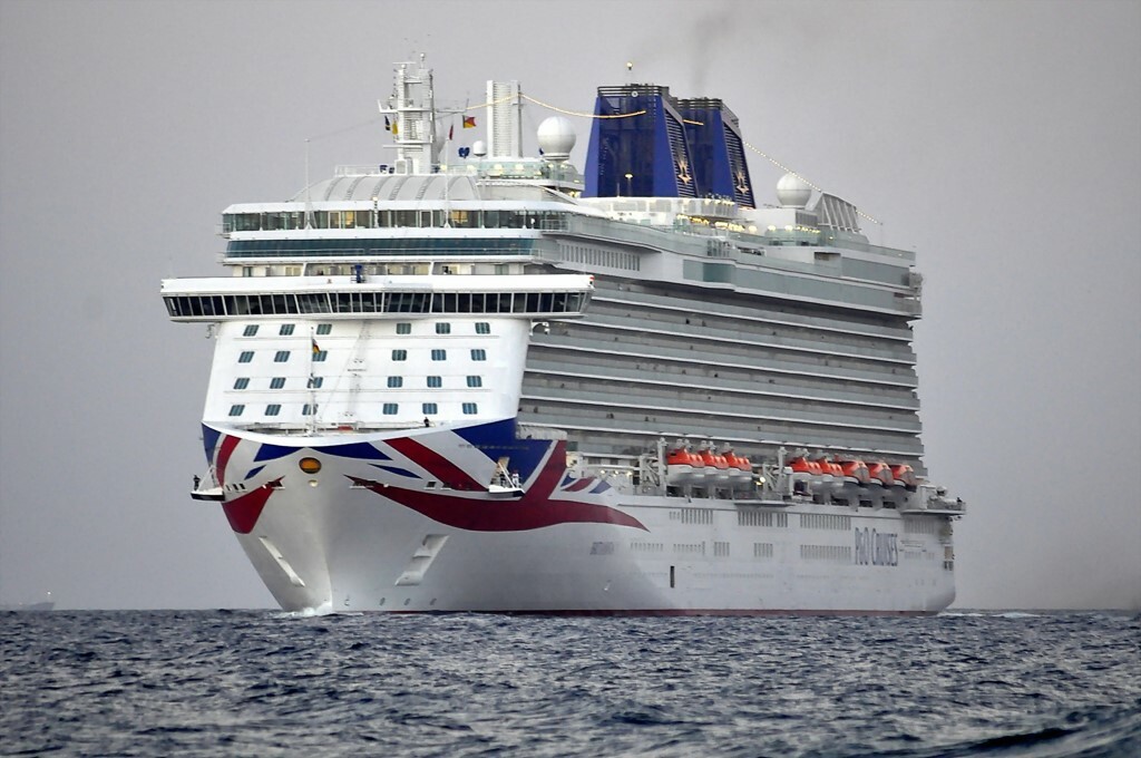 P&O Cruises Britannia (Photo: Cees Bustraan)