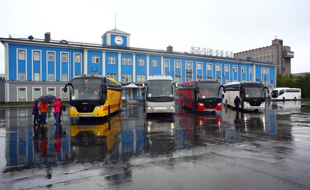 Busses in Murmansk
