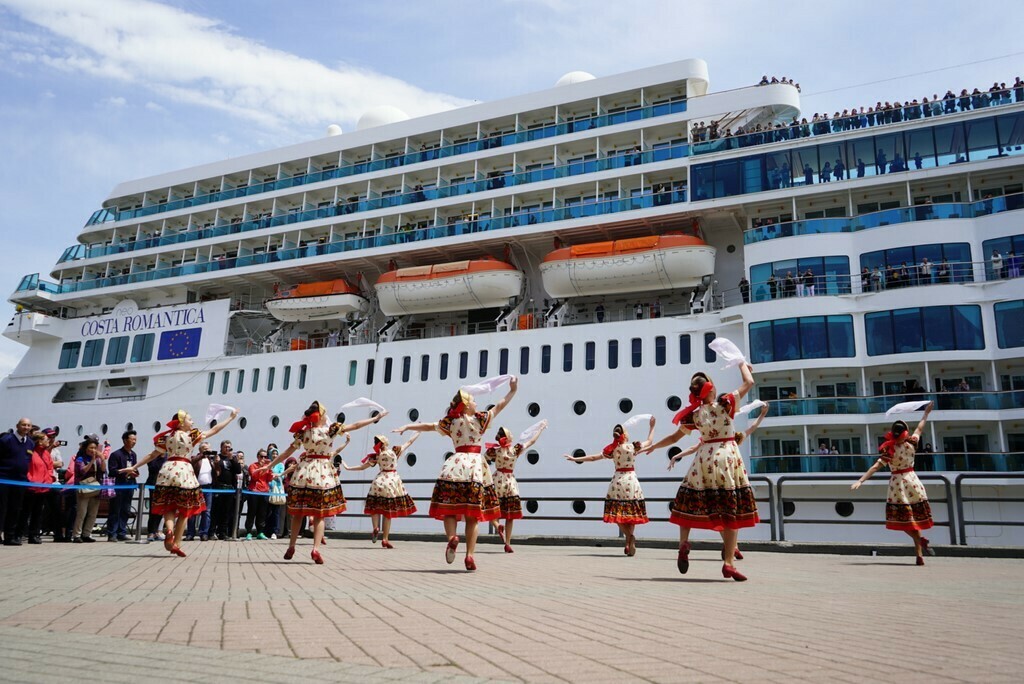 Costa neoRomantica in Vladivostok 