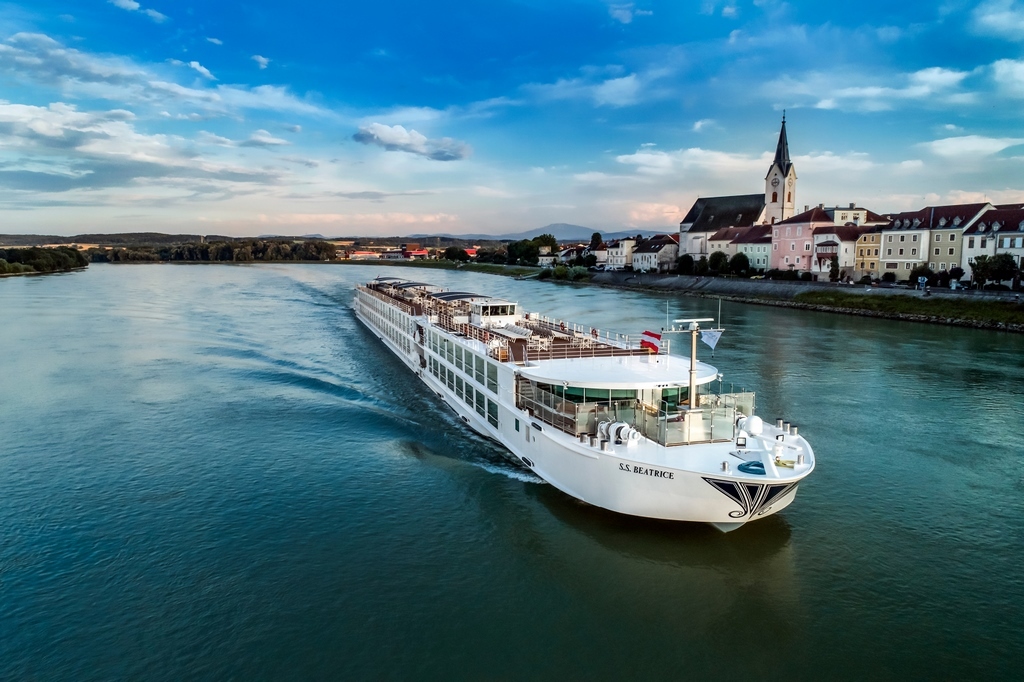 Uniworld Embracing Super Ships Cruise Industry News Cruise News