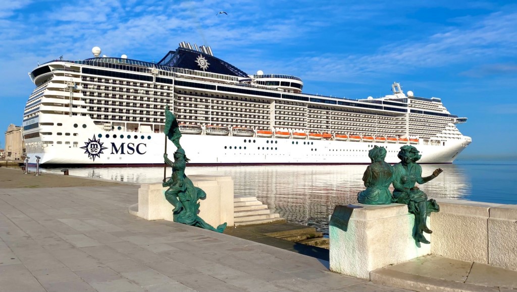 how many cruise ships in msc fleet