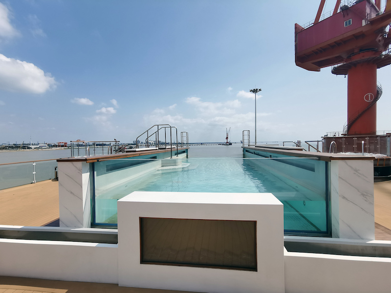 Ocean Victory Infinity pool