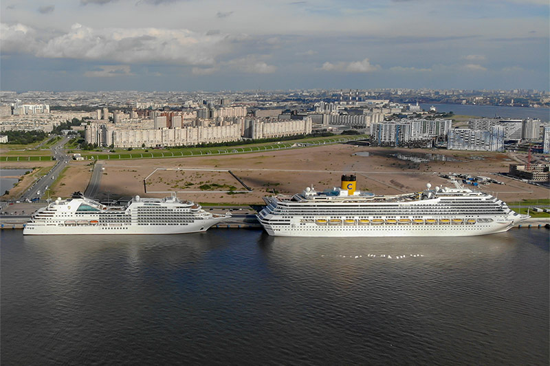 Seabourn and Costa Ships in Saint Petersburg 