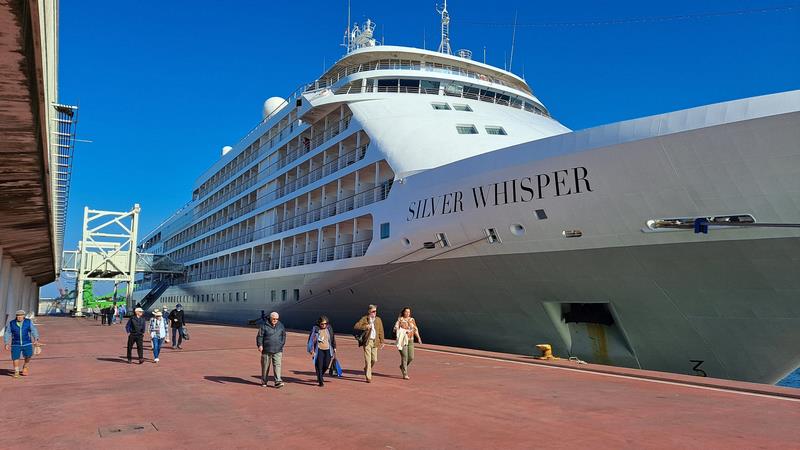 Silver Whisper