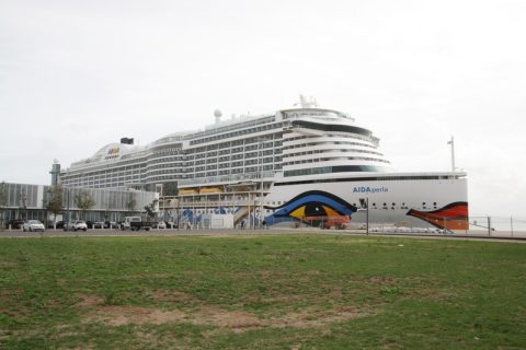 AIDAperla