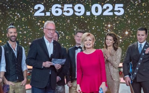 Johannes Zurnieden, founder and managing director of Phoenix Reisen, and Carmen Nebel, ZDF hostess