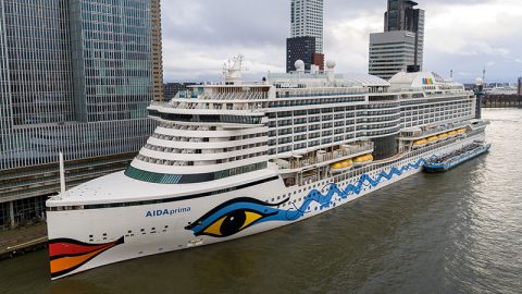 AIDAprima in Rotterdam