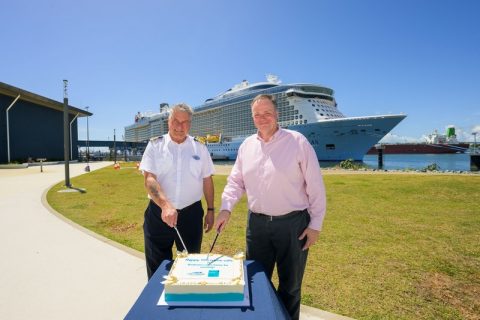 Welcoming ship call 100