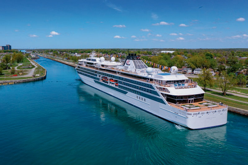 great lakes cruise industry