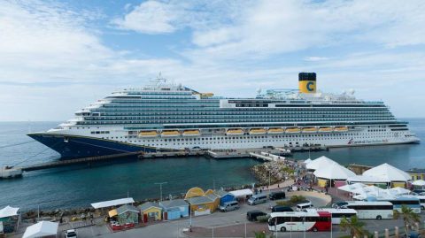 Carnival Venezia in Curacao