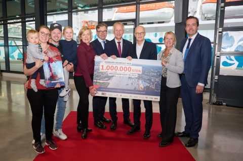 One Millionth Passenger in Hamburg