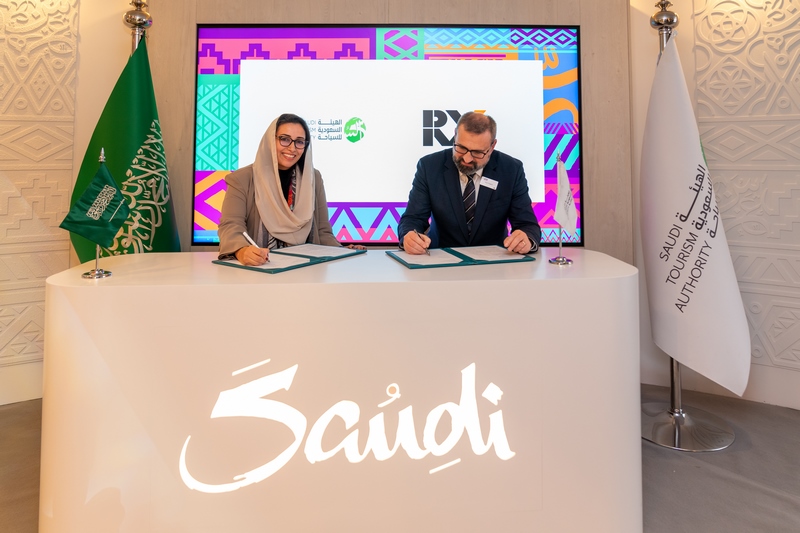 Saudi World Travel Signing