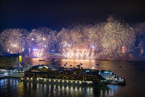 AIDAbella in Hong Kong