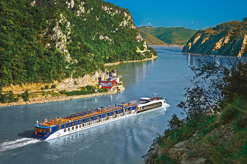 AmaWaterways Launches ‘Cruise for Gold’ Incentive for Travel Advisors