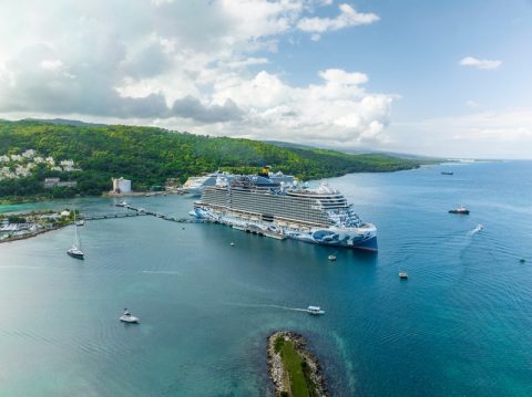 Norwegian Prima in Ocho Rios