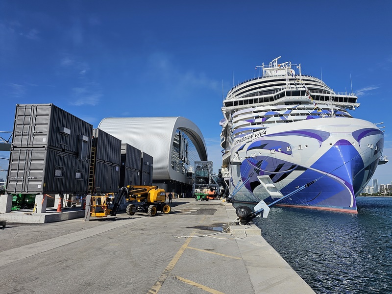 Norwegian Viva next to the shore power substation