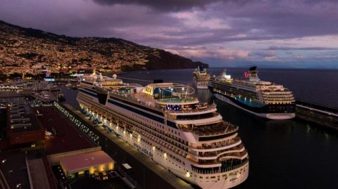 Ships stay overnight in Funchal