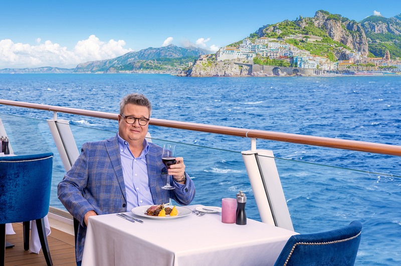 Norwegian Appoints Actor Eric Stonestreet as Brand Ambassador Cruise