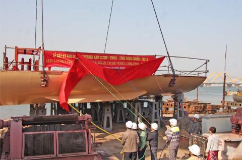 Keel laying