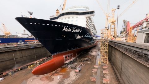 Mein Schiff 4 Drydock