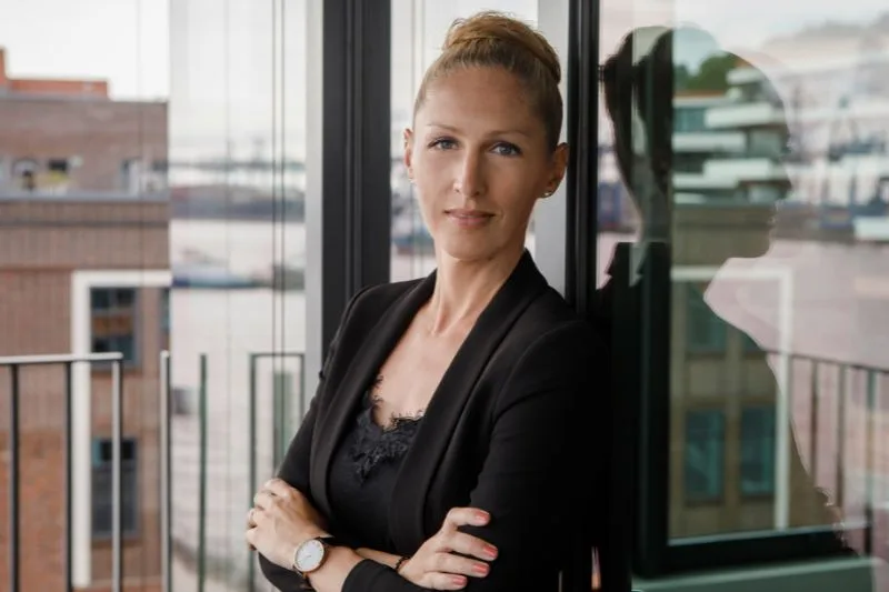 julia siebert managing director columbia signature