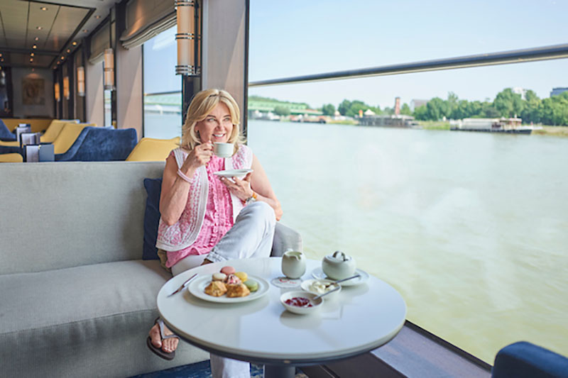 anthea turner tui river cruises