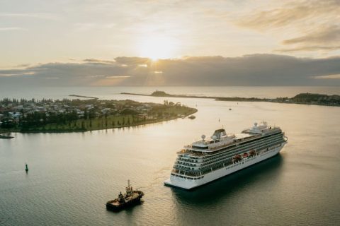 leaders chart regional cruise growth
