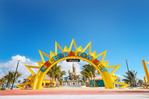 Paradise Plaza