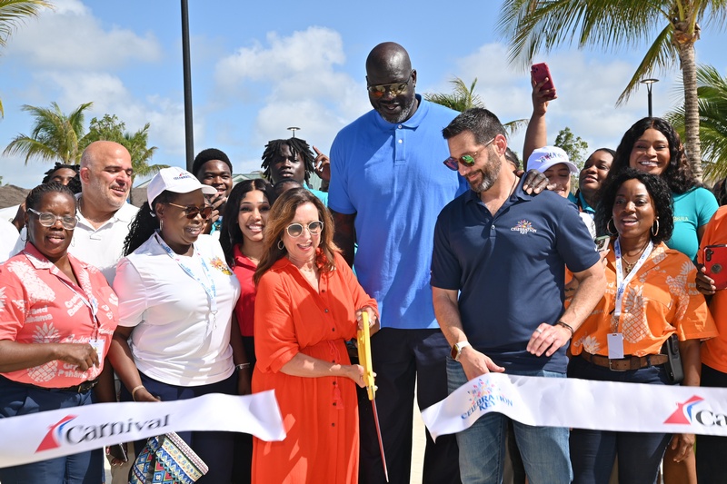Christine Duffy, Shaquille O'Neal and Josh Weinstein
