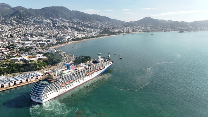 Carnival Legend