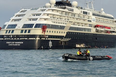 hx launches silent science boats