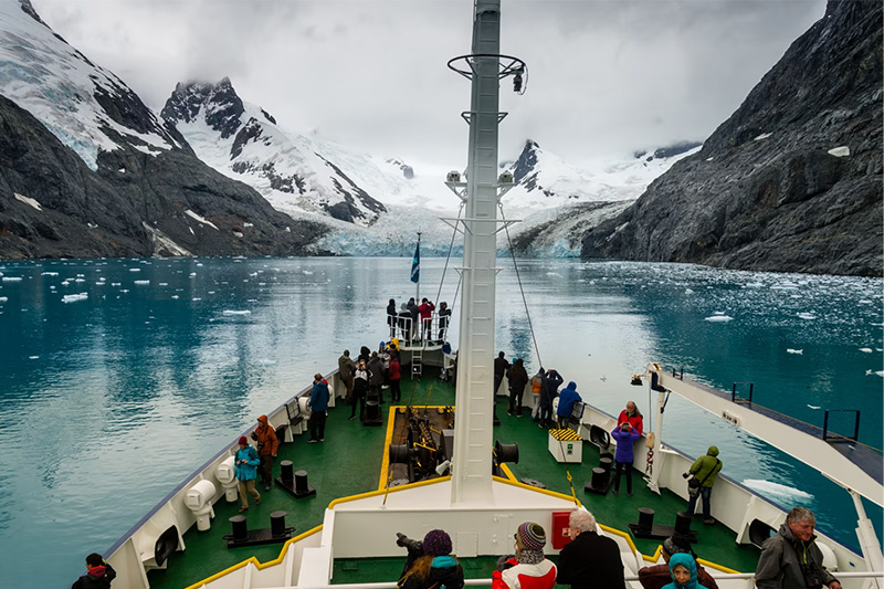 oceanwide expeditions antarctic season 2025 2026