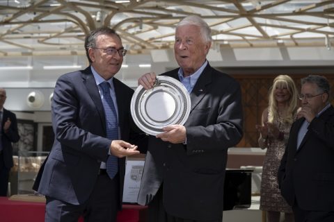 Luigi Matarazzo, general manager of Fincantieri’s Merchant Ships Division, and Torstein Hagen, chairman of Viking, at the delivery of the Viking Vesta at the Ancona shipyard