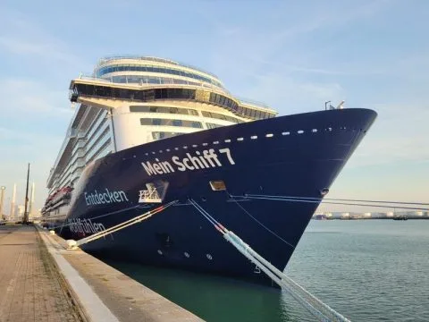 Mein Schiff 7 in Le Havre