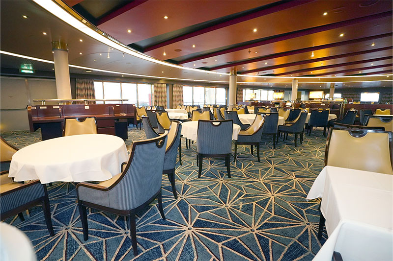 zudm main dining room