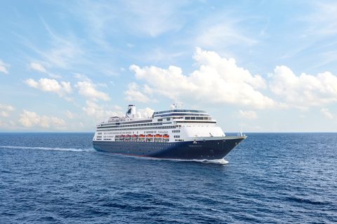 ship volendam at sea hal
