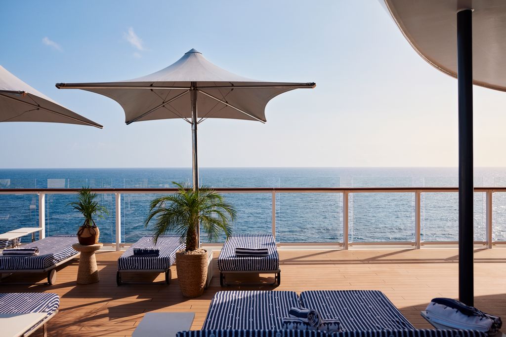 Ritz-Carlton Deck