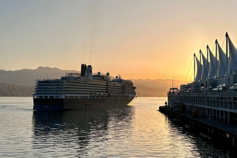 eurodam arrives april 2026