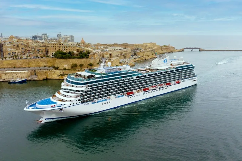 Oceania Vista sailing in Malta