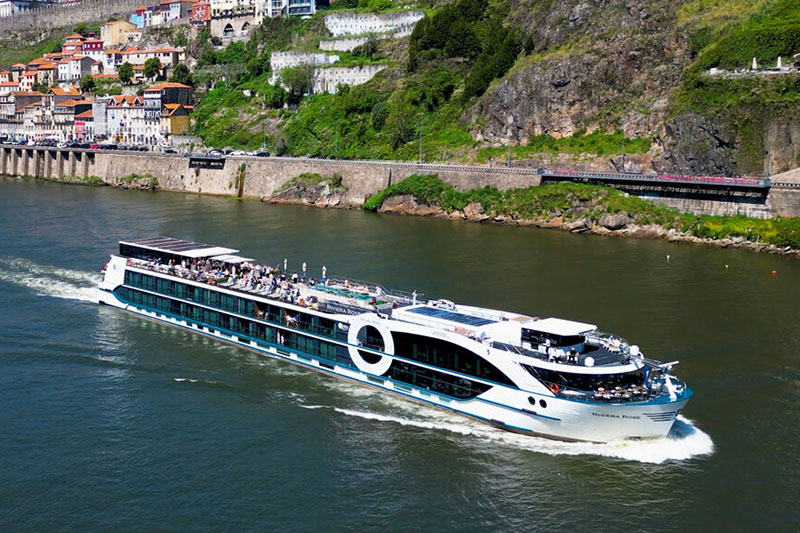 Rose River Cruise Ship