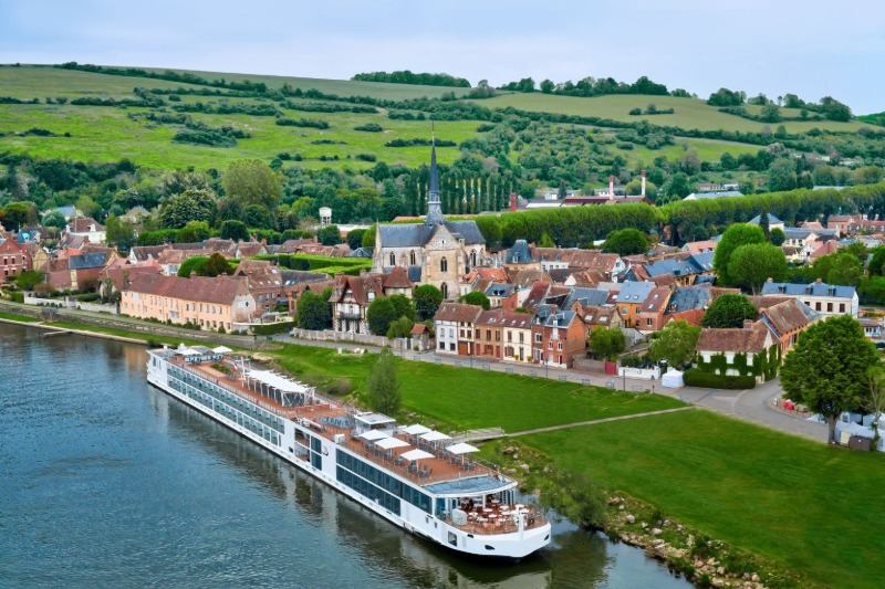 Viking ship Seine