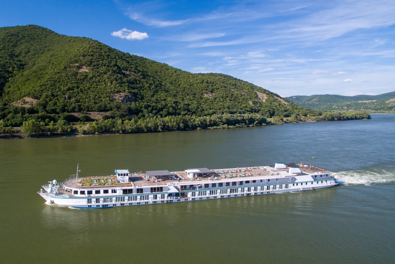 Riverside Mozart Danube